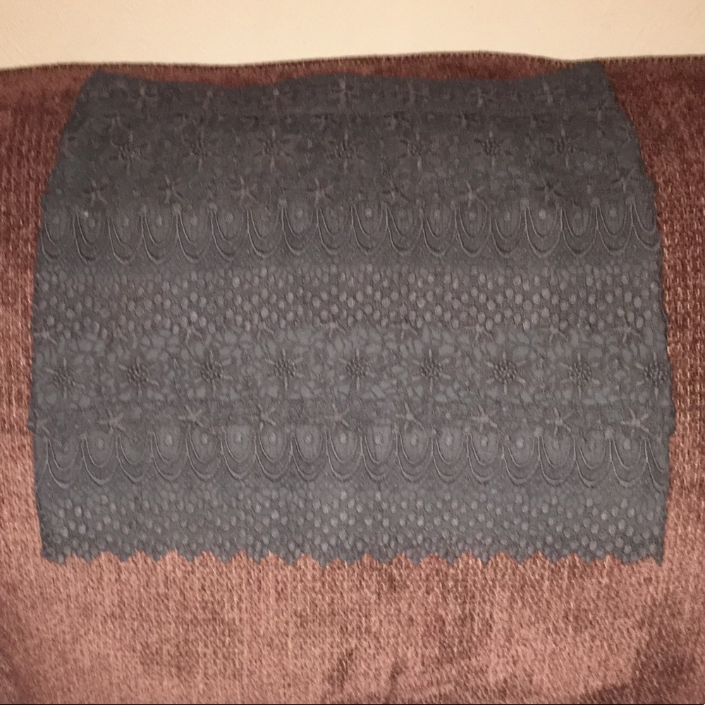 Women’s American Eagle Lace Skirt
